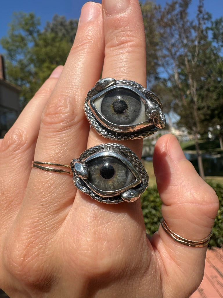 Hand Painted Brown Ojo De Medusa Eye Ring (smaller version)