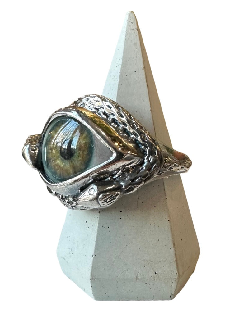 Hand Painted light green with blue ring Ojo De Medusa Eye Ring