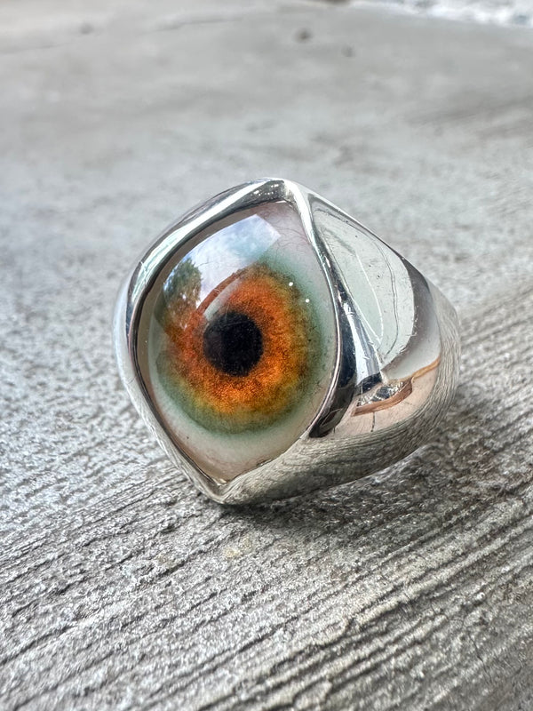 KING Hand Painted Eye Ring - sz 7.25