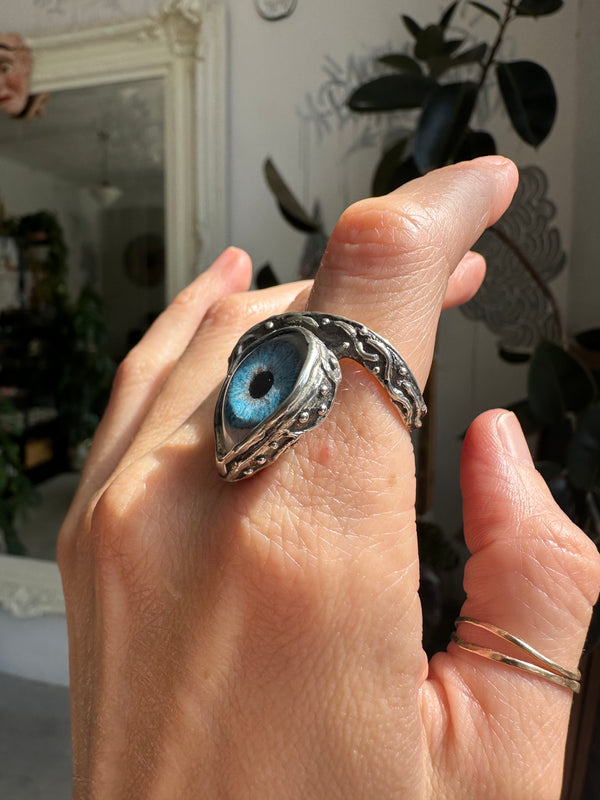 ORACLE Hand Painted Eye Ring - sz 5.5