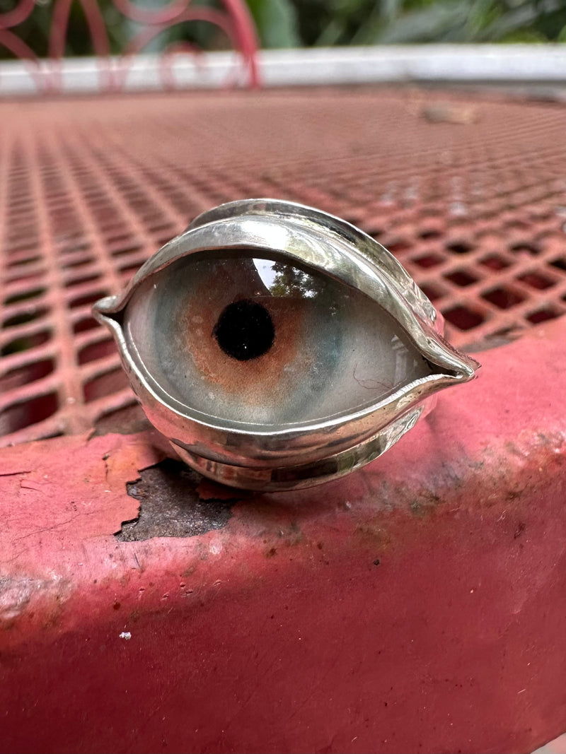 Handmade Painted Eye Ring - sz 6.25