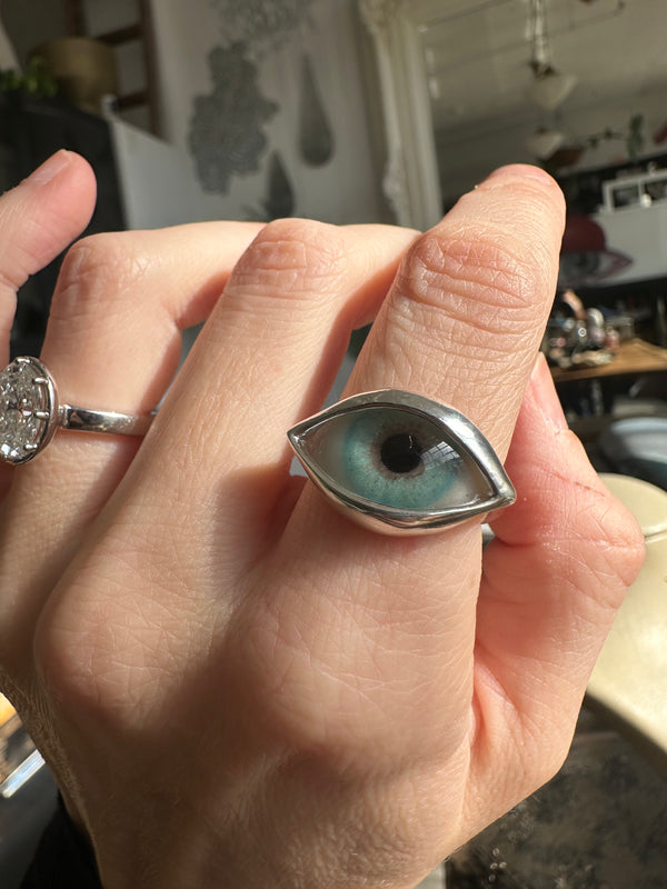DALI Hand Painted Eye Ring - sz 6