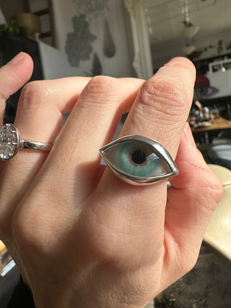 DALI Hand Painted Eye Ring - sz 6