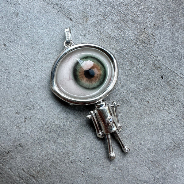 ONLY FOR Vianca Silver hazel Eye Friend Pendant