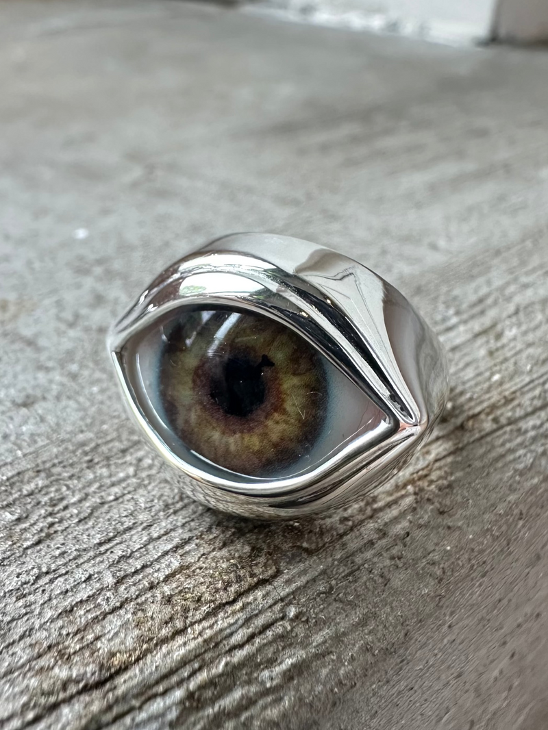 Freckle Hazel Silver Classic Eye Ring