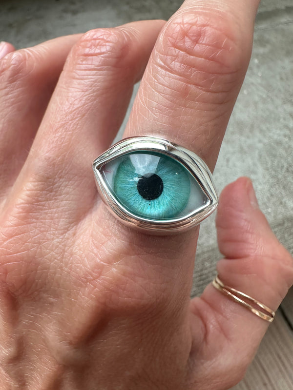 Bright Teal Silver Classic Eye Ring