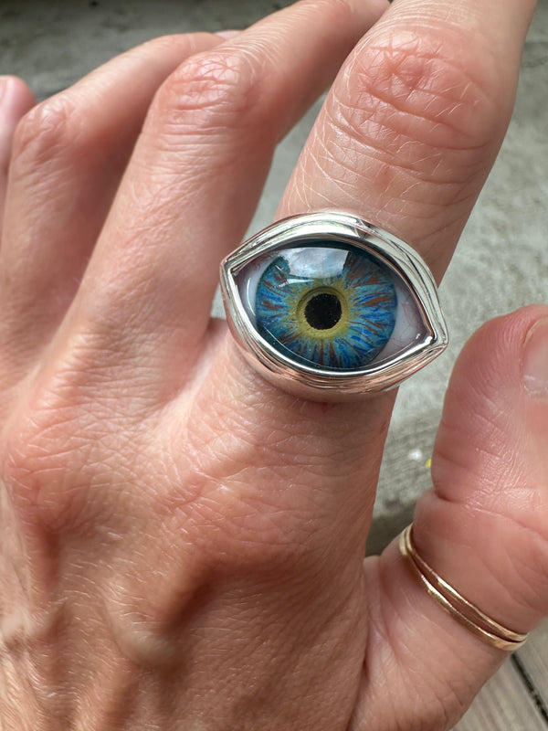 Bright Blue Hazel Silver Classic Eye Ring