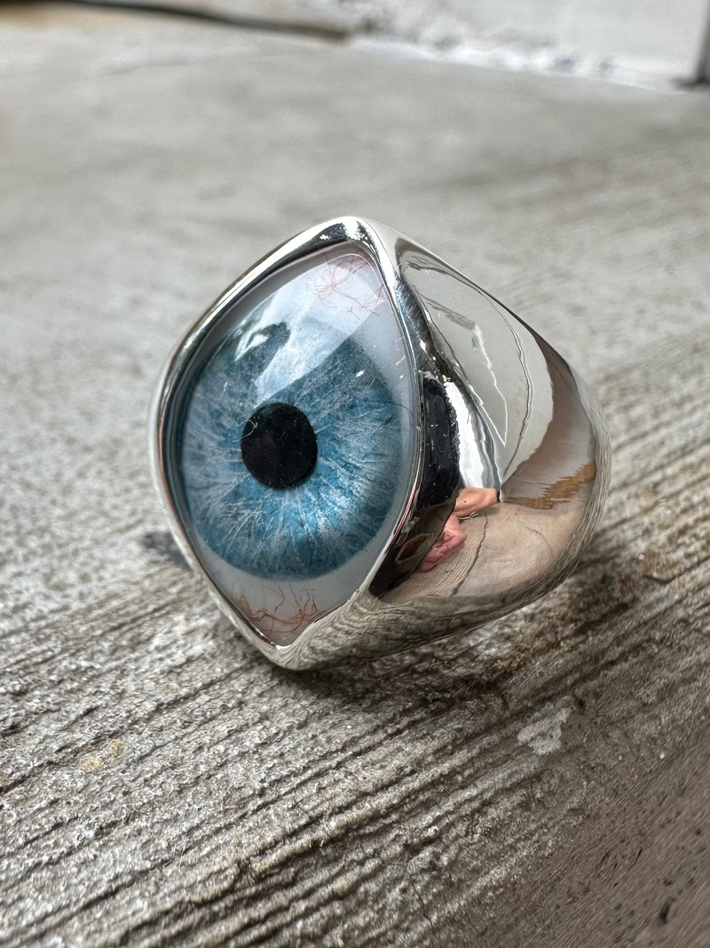Bright Blue Painted King Eye Ring