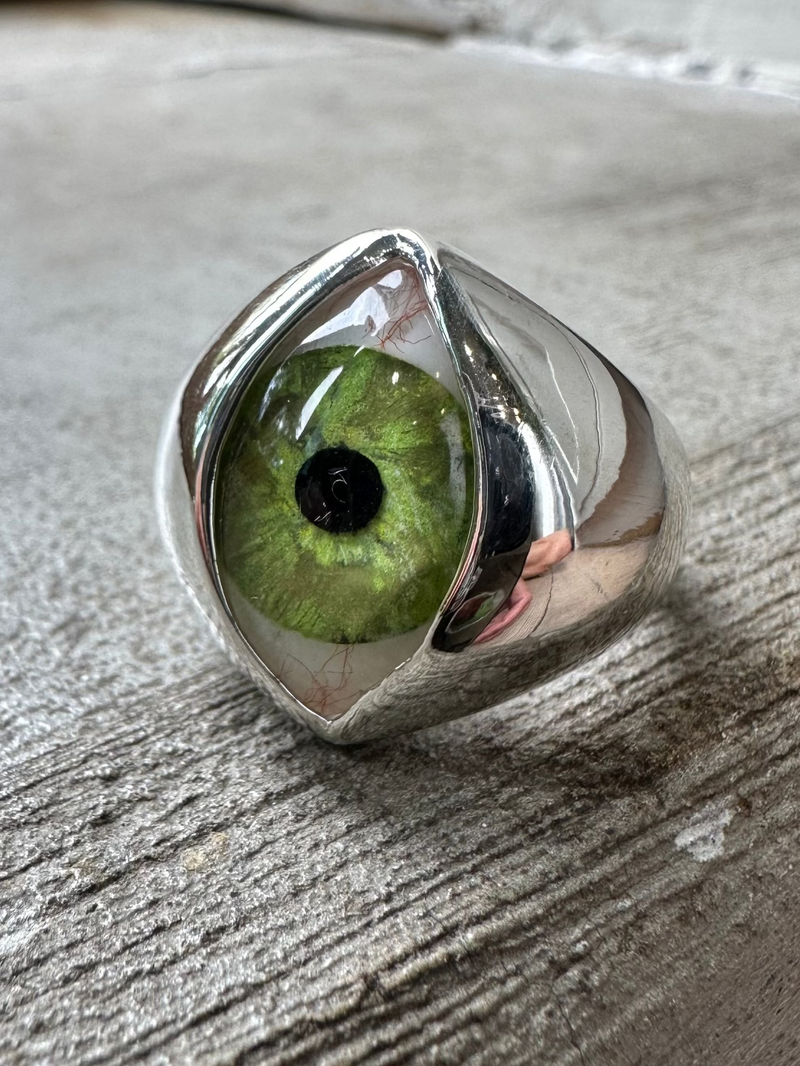 Bright Green Painted King Eye Ring
