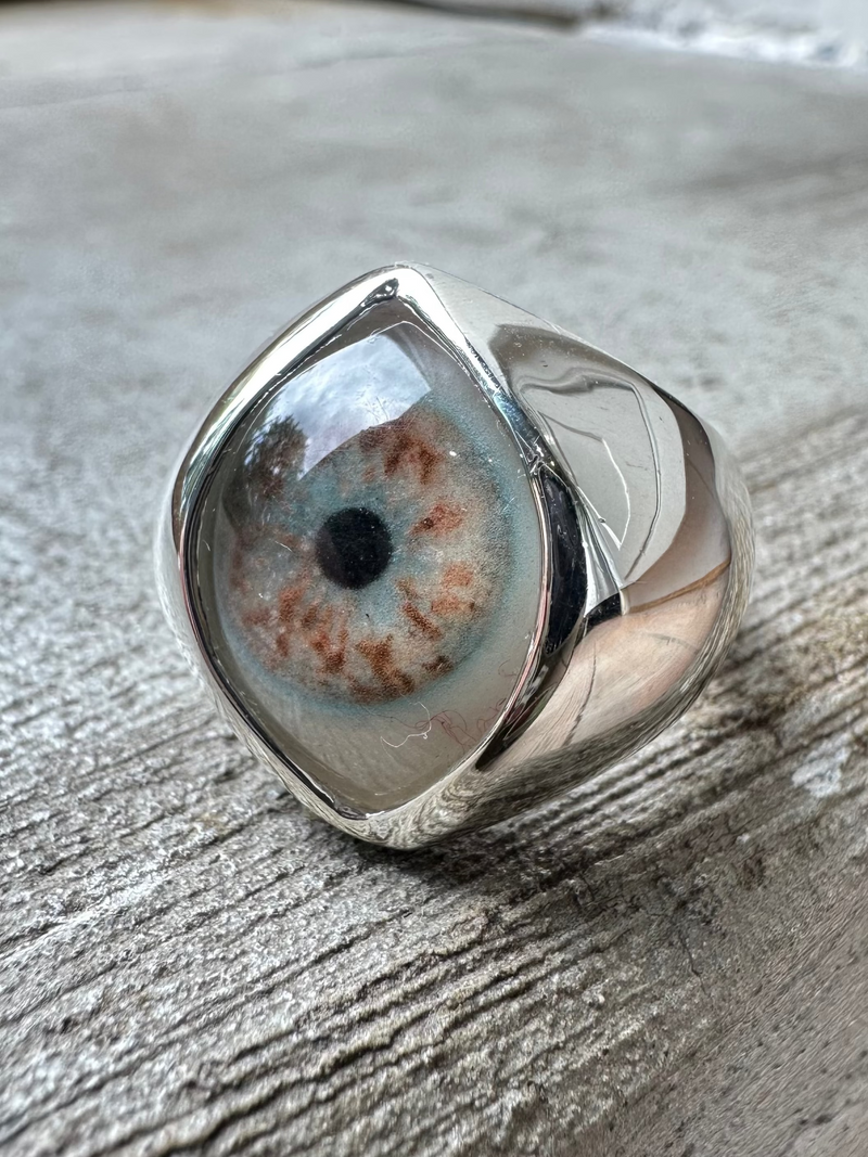 Freckly Blue Hazel Painted King Eye Ring