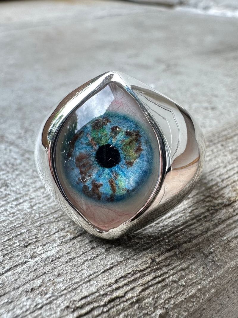 Freckly Bright Blue Hazel Painted King Eye Ring