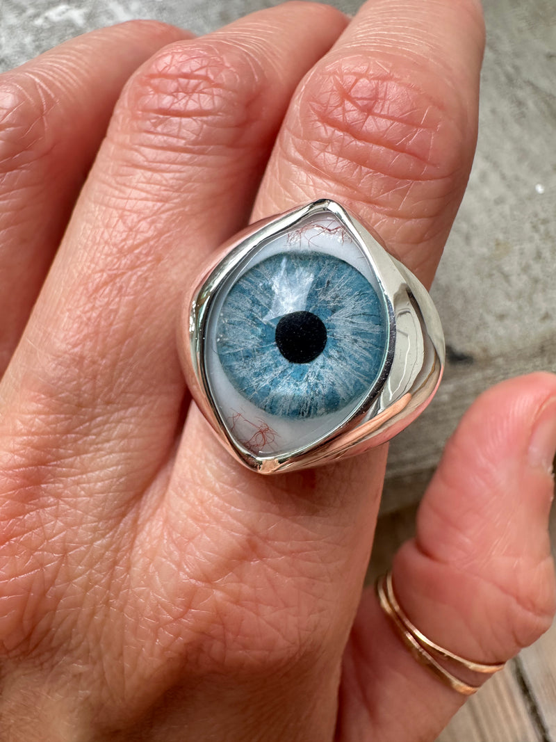Bright Blue Painted King Eye Ring
