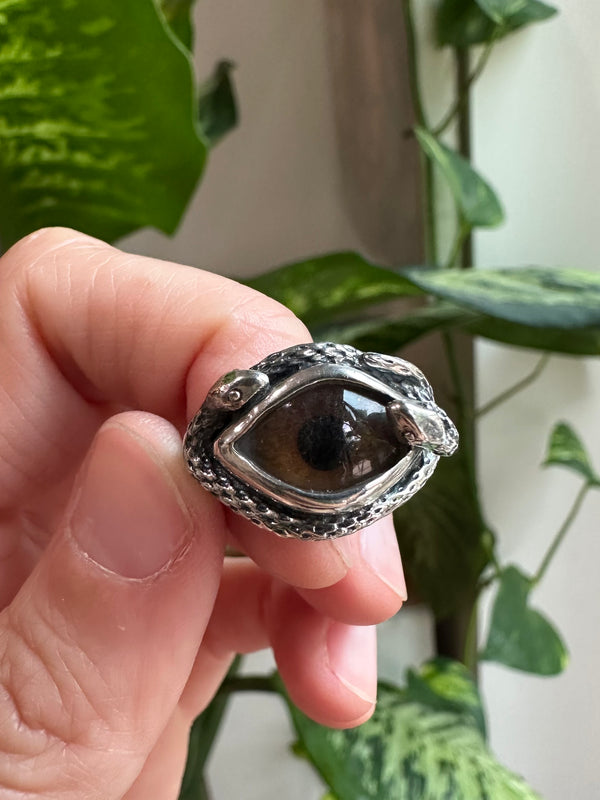 Mini Ojo De Medusa Hand Painted Brown Eye Ring