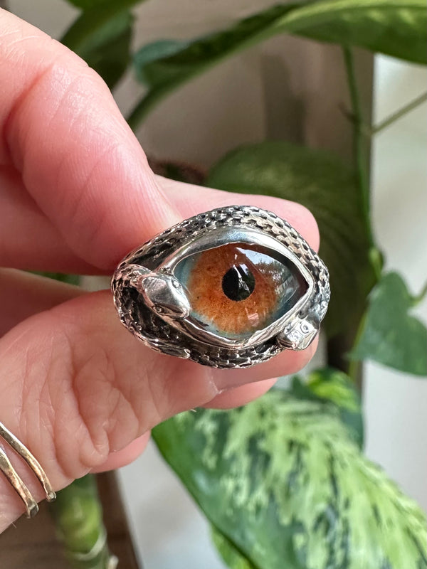 Mini Ojo De Medusa Hand Painted Orange Eye Ring