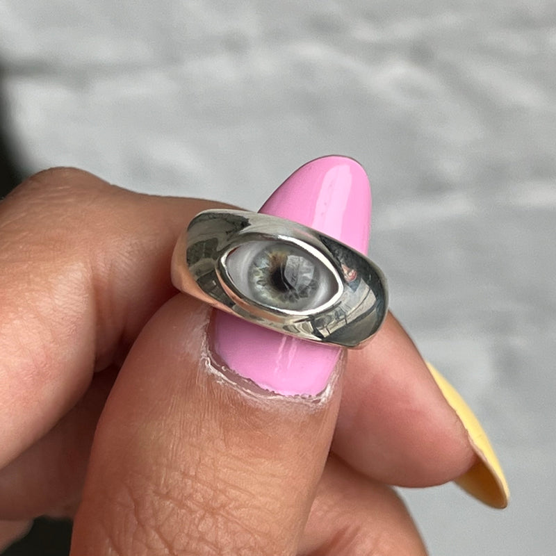 Grey Green Silver Thick Mini Eye Ring